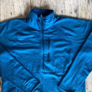 PATAGONIA - Blue 1/4 zip Pullover